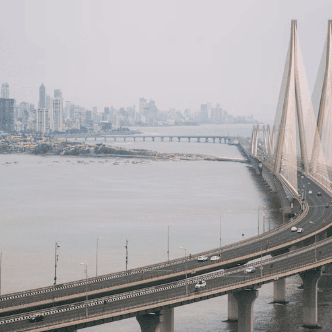 Marine Drive Jalgaon to Mumbai Cab Services